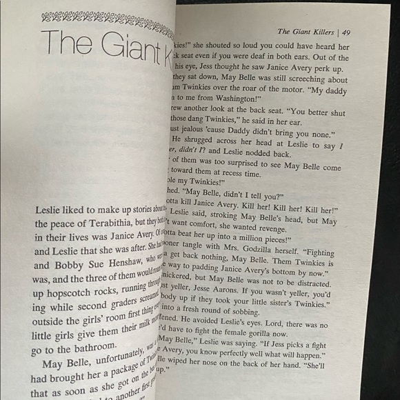 📚Bridge to Terabithia Novel-New - Picture 3 of 3